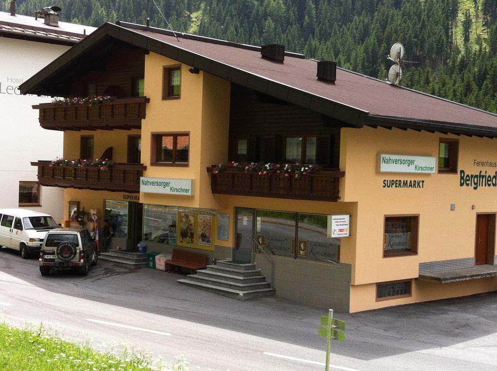 Ferienhaus Bergfrieden 皮茨河谷圣莱昂哈德 外观 照片