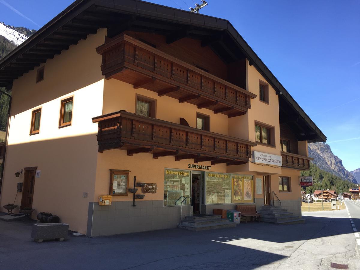 Ferienhaus Bergfrieden 皮茨河谷圣莱昂哈德 外观 照片